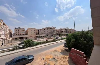 شقة - 3 غرف نوم - 3 حمامات للبيع في المجاورة الثالثة - الحي الثالث شرق - مدينة الشروق - القاهرة
