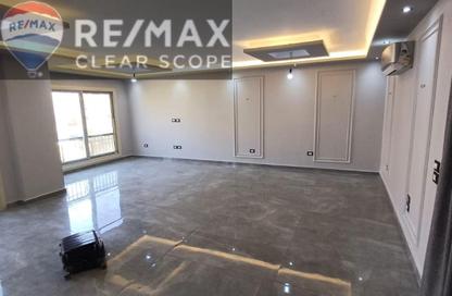Apartment - 3 Bedrooms - 2 Bathrooms for rent in Stone Residence - 5th Settlement Compounds - The 5th Settlement - New Cairo City - Cairo