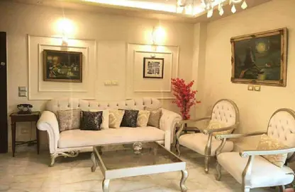 شقة - 3 غرف نوم - 2 حمامات للايجار في البنفسج 2 - البنفسج - مدينة القاهرة الجديدة - القاهرة