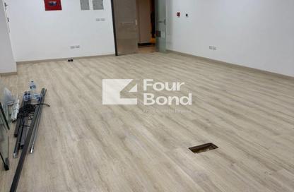 Office Space - Studio - 2 Bathrooms for rent in Hyde Park Business District Mall - South Teseen St. - The 5th Settlement - New Cairo City - Cairo