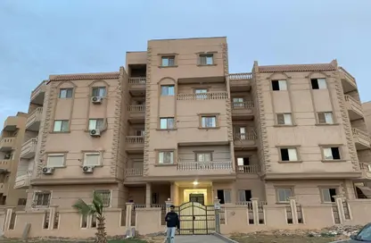 شقة - 3 غرف نوم - 2 حمامات للبيع في المجاورة الثانية - المنطقة الخامسة - مدينة الشروق - القاهرة