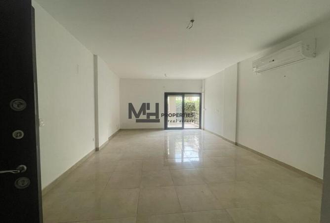 71128102 - Property Image 2