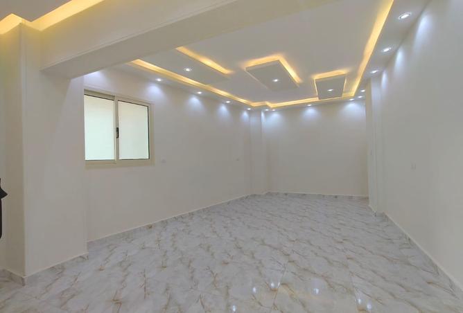 8462512 - Property Image 2