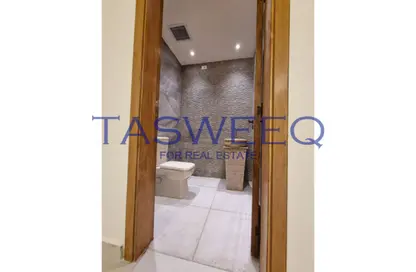 Office Space - 2 Bedrooms for sale in The Polygon - Sheikh Zayed Compounds - Sheikh Zayed City - Giza