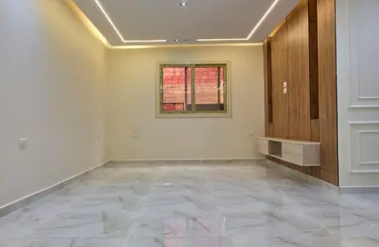 Apartment - 3 Bedrooms - 2 Bathrooms for sale in Gate 4 - Mena - Hadayek El Ahram - Giza