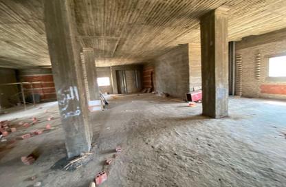Shop - Studio - 2 Bathrooms for rent in Bank Center Street - South Teseen St. - The 5th Settlement - New Cairo City - Cairo