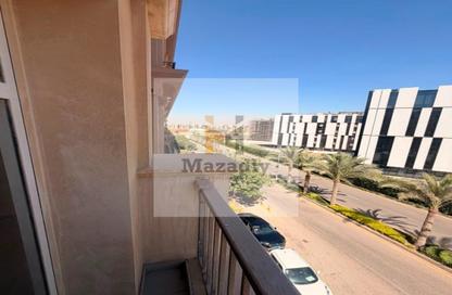 Apartment - 2 Bedrooms - 2 Bathrooms for sale in Gardenville - Hyde Park - New Cairo City - Cairo