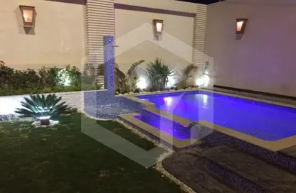 Villa - 6 Bedrooms - 5 Bathrooms for sale in Dream Land - Al Wahat Road - 6 October City - Giza