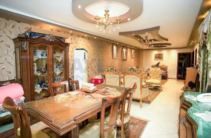 شقة - 3 غرف نوم - 3 حمامات للبيع في سموحة - حي شرق - الاسكندرية