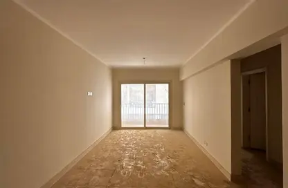 Apartment - 2 Bedrooms - 2 Bathrooms for rent in Capital East - Nasr City Compounds - Nasr City - Cairo