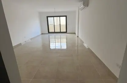 شقة - 2 غرف نوم - 3 حمامات للبيع في مون ريزيدنس - فيفث سكوير - التجمع الخامس - مدينة القاهرة الجديدة - القاهرة