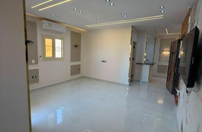 Apartment - 3 Bedrooms - 2 Bathrooms for sale in 3rd District - 6 October City - Giza Apartment - 3 Bedrooms - 2 Bathrooms for sale in 3rd District - 6 October City - Giza