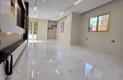 Apartment - 3 Bedrooms - 2 Bathrooms for rent in Hadayek El Ahram - Giza Apartment - 3 Bedrooms - 2 Bathrooms for rent in Hadayek El Ahram - Giza