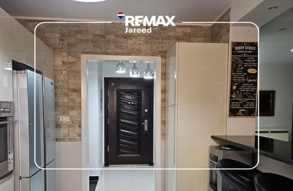 Apartment - 3 Bedrooms - 2 Bathrooms for sale in 8th District - Sheikh Zayed City - Giza