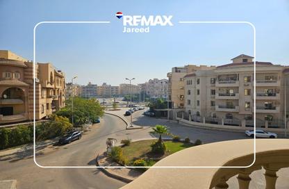 Apartment - 3 Bedrooms - 2 Bathrooms for sale in 8th District - Sheikh Zayed City - Giza