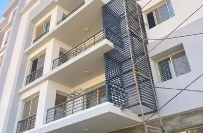 Apartment - 3 Bedrooms - 3 Bathrooms for sale in Terrace Compound - Sheikh Zayed Compounds - Sheikh Zayed City - Giza