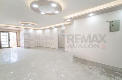 Apartment - 3 - 2 for sale in Smouha - Hay Sharq - Alexandria