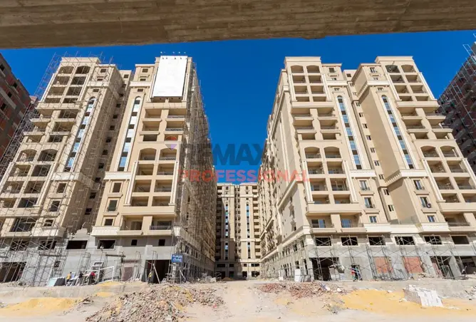 98823854 - Property Image 2