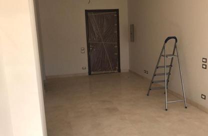 Apartment - Studio - 1 Bathroom for sale in Palm Hills Village Gate - South Investors Area - New Cairo City - Cairo