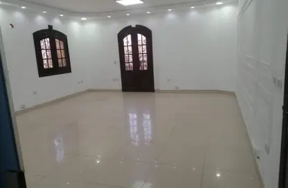 دوبلكس - 5 غرف نوم - 3 حمامات للبيع في شارع 20 - الحي الثاني - التجمع الخامس - مدينة القاهرة الجديدة - القاهرة