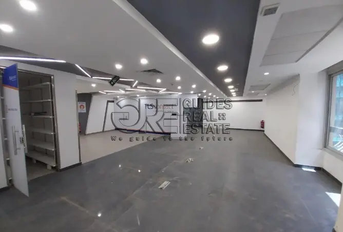 102064776 - Property Image 3