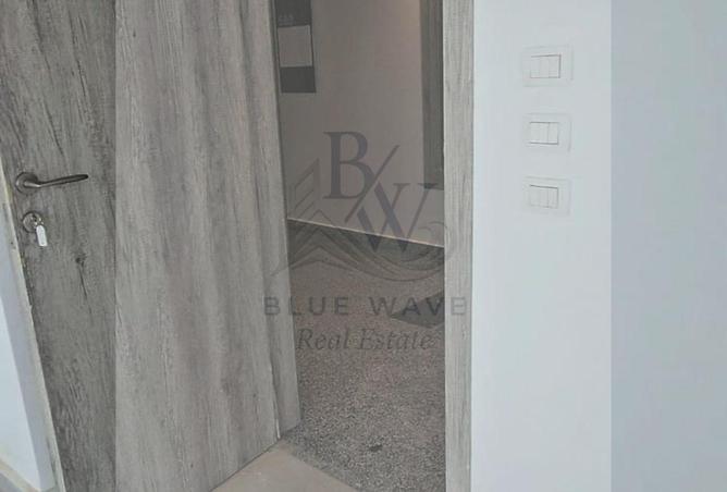 98545186 - Property Image 3