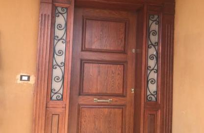 Twin House - 6 Bedrooms - 3 Bathrooms for sale in Royal Meadows - Sheikh Zayed Compounds - Sheikh Zayed City - Giza