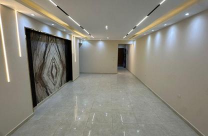 Apartment - 3 Bedrooms - 2 Bathrooms for sale in Al Lebeny Axis - El Mariouteya - Faisal - Hay El Haram - Giza