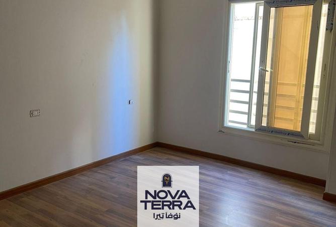 74319487 - Property Image 3