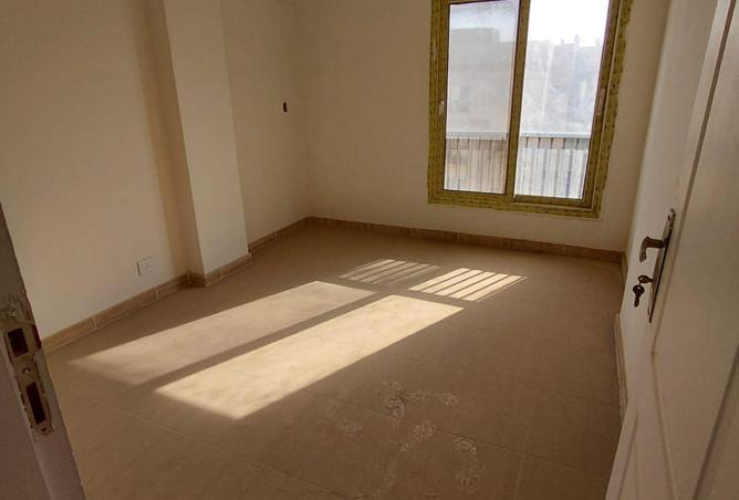 8646459 - Property Image 3