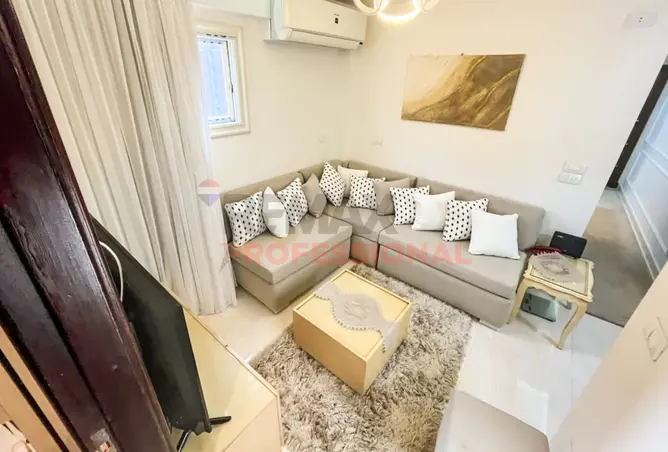 120885000 - Property Image 3