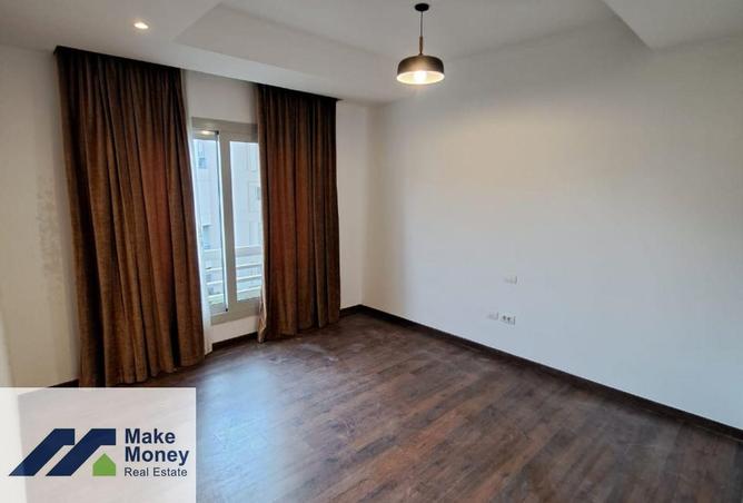 57252182 - Property Image 2