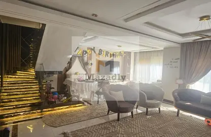 (بنتهاوس  (روف - 3 غرف نوم - 3 حمامات للبيع في ستون ريزيدنس - كمبوندات التجمع الخامس - التجمع الخامس - مدينة القاهرة الجديدة - القاهرة