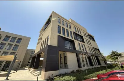 Co-Working Space - Studio - 4 Bathrooms for rent in District 5 - 5th Settlement Compounds - The 5th Settlement - New Cairo City - Cairo