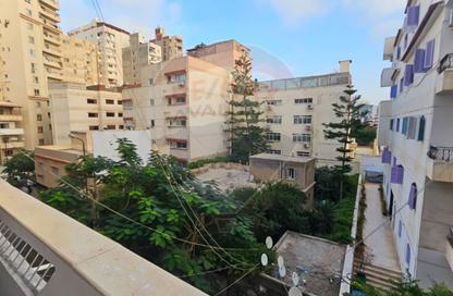 Apartment - 3 Bedrooms - 1 Bathroom for sale in Kafr Abdo - Roushdy - Hay Sharq - Alexandria