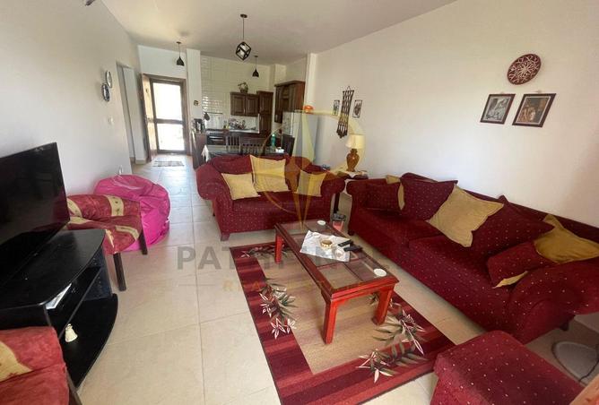 102057009 - Property Image 2