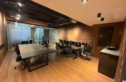 Office Space - Studio - 1 Bathroom for sale in Hyde Park Business District Mall - South Teseen St. - The 5th Settlement - New Cairo City - Cairo