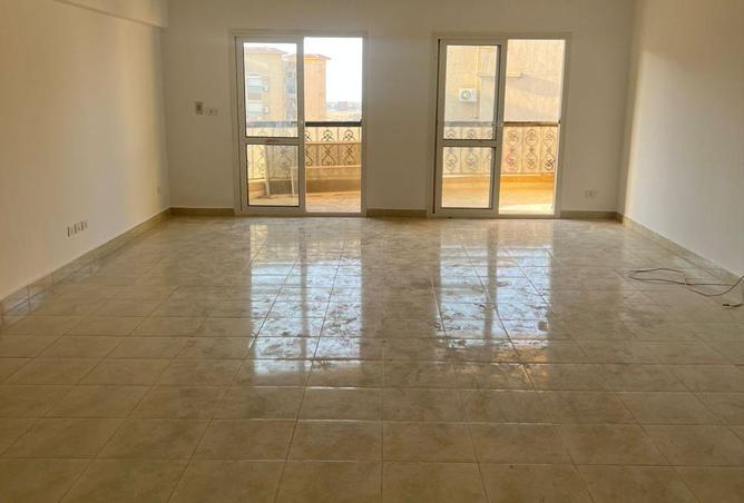 73775333 - Property Image 2