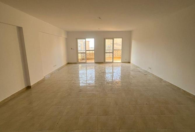 73775333 - Property Main Image