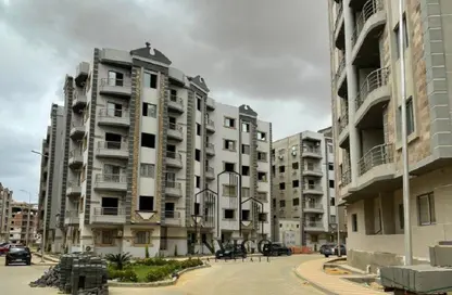 Apartment - 2 Bedrooms - 1 Bathroom for sale in Sarayat El-Kattameya - El Katameya Compounds - El Katameya - New Cairo City - Cairo