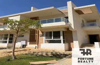 Villa - 3 Bedrooms - 4 Bathrooms for sale in Mountain View iCity - 5th Settlement Compounds - The 5th Settlement - New Cairo City - Cairo