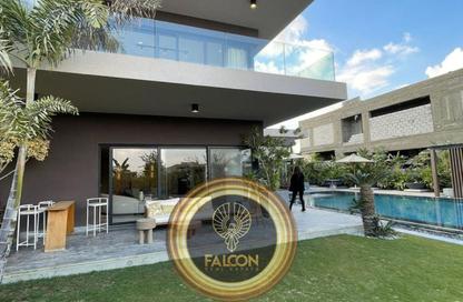 Villa - 5 Bedrooms - 4 Bathrooms for sale in Swan Lake Residence - 5th Settlement Compounds - The 5th Settlement - New Cairo City - Cairo