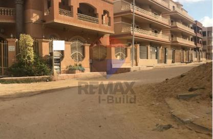 فيلا - 8 غرف نوم - 6 حمامات للبيع في ميدان الجامعة الفرنسية - سيتي سنتر 1 - مدينة الشروق - القاهرة
