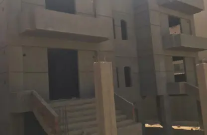 فيلا - 8 غرف نوم - 8 حمامات للبيع في لافيدا البستان - محور 26 يوليو - مدينة 6 أكتوبر - الجيزة