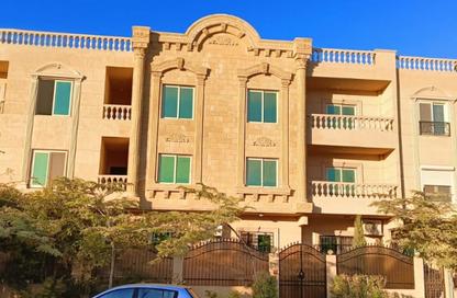 Apartment - 3 Bedrooms - 3 Bathrooms for sale in Al Nadi Square - 3rd Neighborhood - 4th District West - Shorouk City - Cairo
