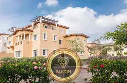 Villa - 5 Bedrooms - 4 Bathrooms for sale in Mountain View Hyde Park - 5th Settlement Compounds - The 5th Settlement - New Cairo City - Cairo