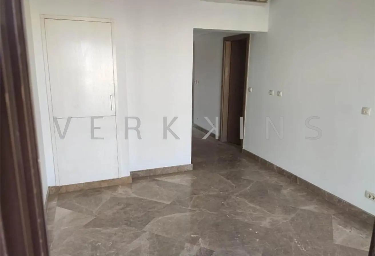 106848983 - Property Main Image