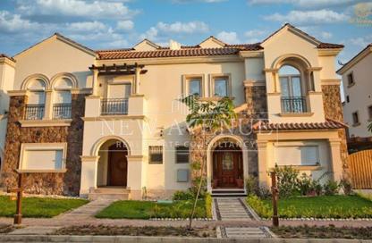 Townhouse - 4 Bedrooms - 4 Bathrooms for sale in Divina Gardens - 3rd District West - Shorouk City - Cairo