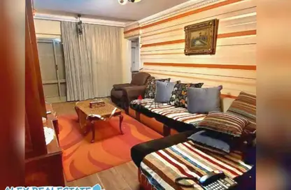 شقة - 4 غرف نوم - 2 حمامات للايجار في شارع سوريا - رشدي - حي شرق - الاسكندرية