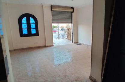 Whole Building - 7+ Bedrooms - 6 Bathrooms for sale in Ganoub Al Ahia' - Al Wahat Road - 6 October City - Giza
